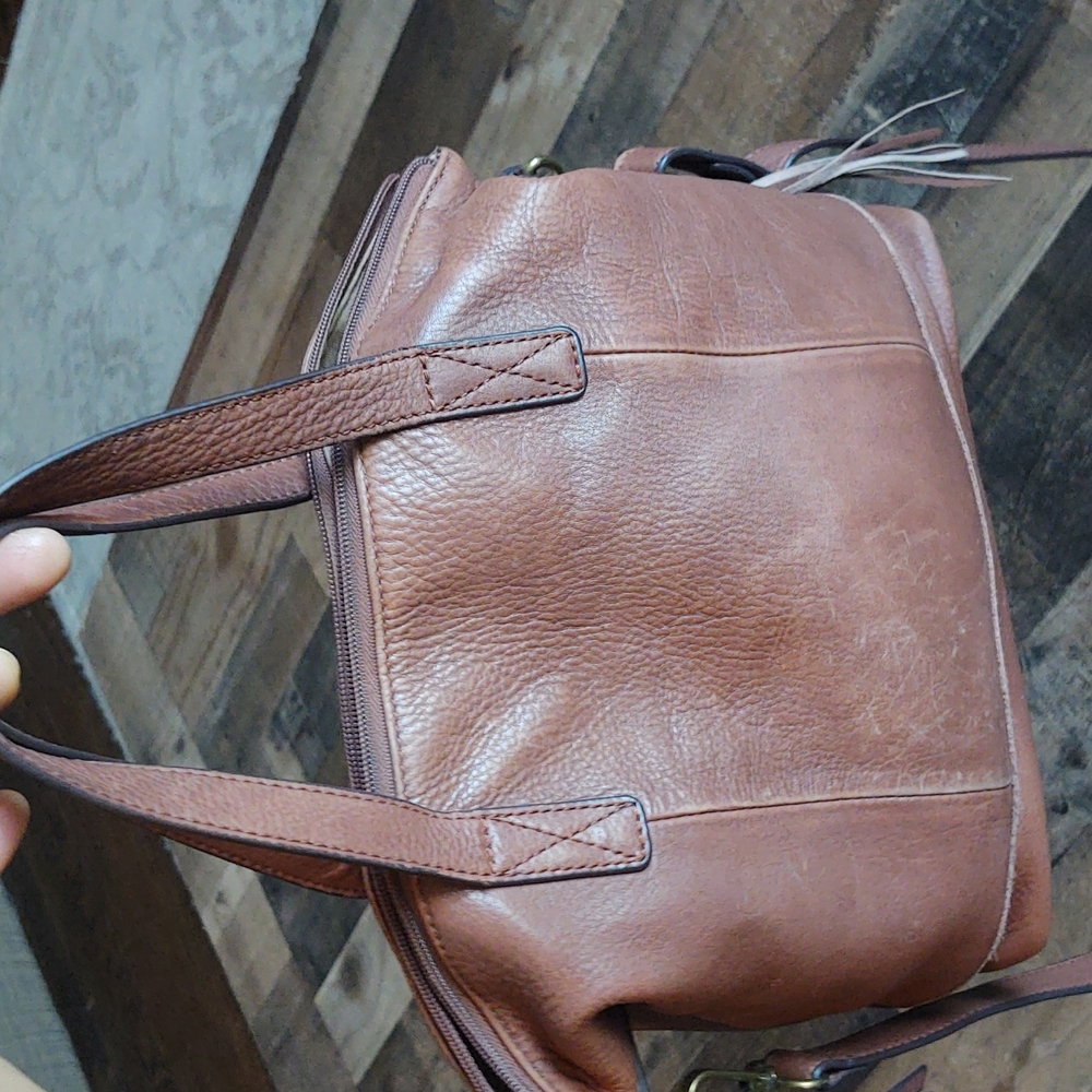G.H. Bass & Co Brown Leather Crossbody Bag - Picture 11 of 12